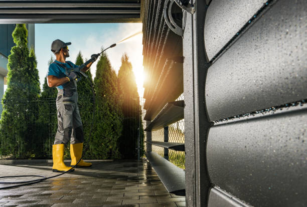 Garage Pressure Washing in Briarcliff, TX